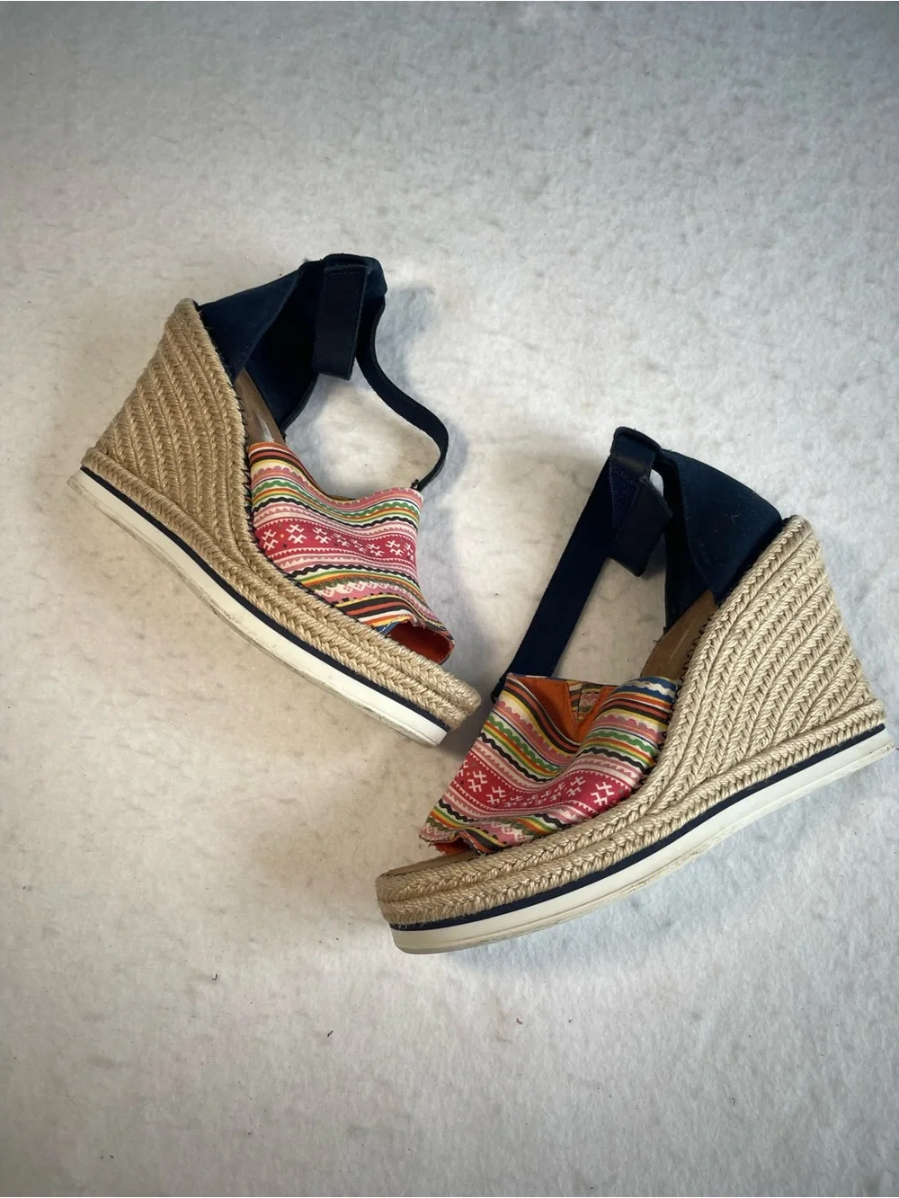 TOMS Women’s Colorful Stripe Espadrille Wedge Sandals Ankle Strap Size 9.5